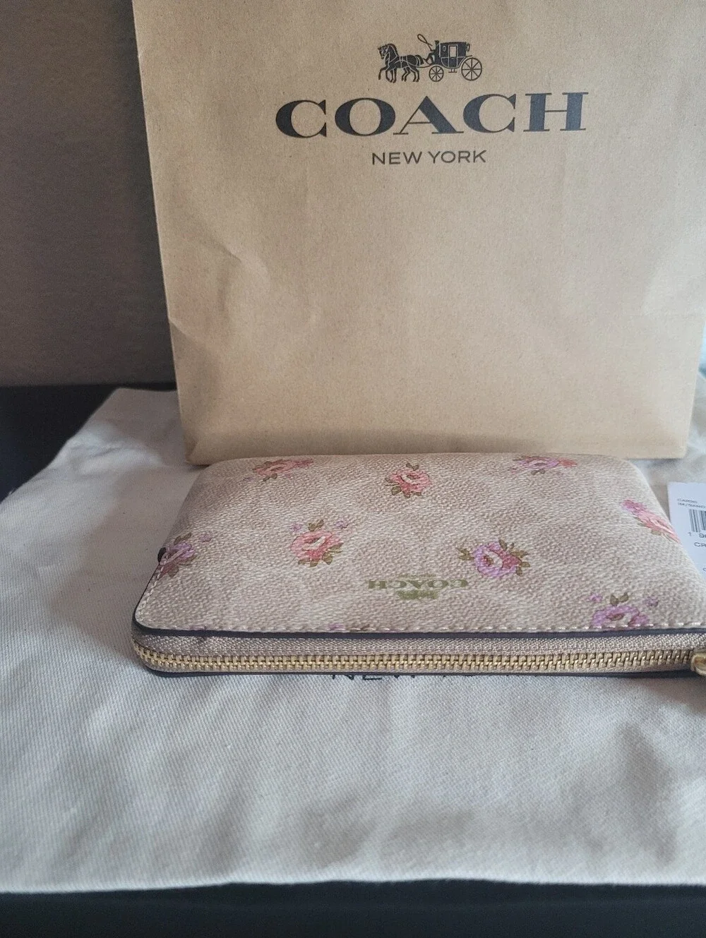 Coach Cream Floral Wristlet Pouch with Pink Roses - Picture 8 of 12